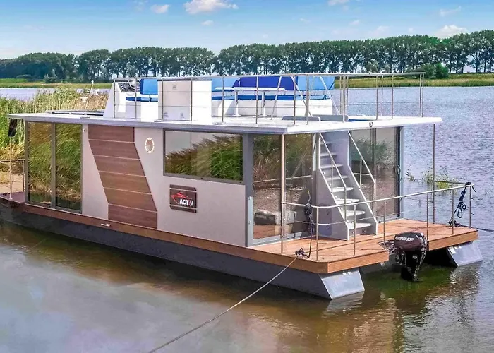 Beautiful Ship In With Wifi 船屋 Blotnik